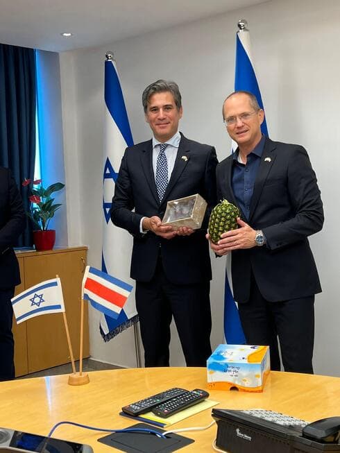 Manuel Tovar, de Costa Rica, y Oded Forer, de Israel. 