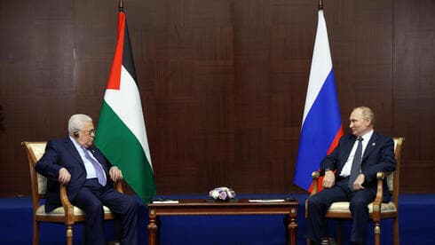 Mahmoud Abbas y Vladimir Putin se reunieron en Kazajistán. 