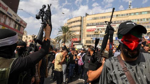 Militantes palestinos en Nablus.