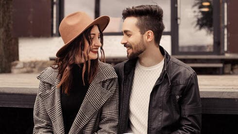 Algunas personas necesitan aprender habilitades de comunicación para sentirse seguras en las citas. (Foto: Shutterstock) Algunas personas necesitan aprender habilitades de comunicación para sentirse seguras en las citas.