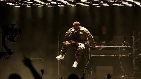 Kanye West en concierto en Tel Aviv en 2015