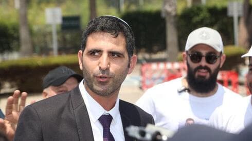 Shlomo Karhi.