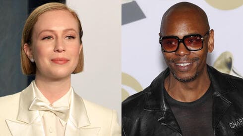 Hannah Einbinder y Dave Chappelle