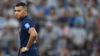 El genio de Mbappé y sus 3 goles y penales no alcanzaron. Desolación para el mejor jugador de Francia y goleador del Mundial. 