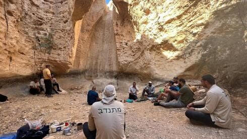 La Autoridad de Naturaleza y Parques de Israel capacita a los beduinos. (Autoridad de Naturaleza y Parques de Israel) La Autoridad de Naturaleza y Parques de Israel capacita a los beduinos.