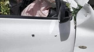 Imagen de los balazos que impactaron en el auto. 