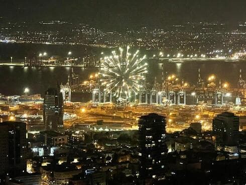Fuegos artificiales del Día de la Independencia en Haifa. 