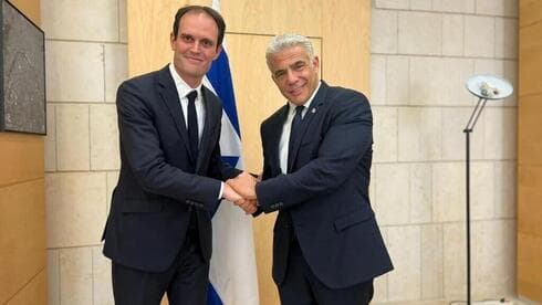 Yonathan Arfi y Yair Lapid.
