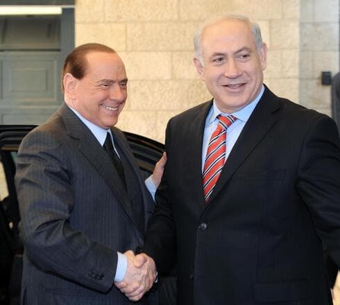 Silvio Berlusoni visita al primer ministro Benjamin Netanyahu en Jerusalem en 2010. (GPO) Silvio Berlusoni visita al primer ministro Benjamin Netanyahu en Jerusalem en 2010.