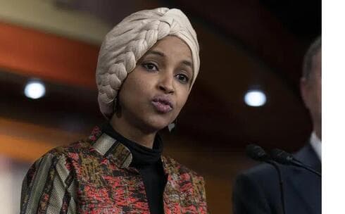 Ilhan Omar, demócrata de Minnesota, habla durante una conferencia de prensa en el Capitolio en Washington, el 25 de enero de 2023. (AP) Ilhan Omar, demócrata de Minnesota, habla durante una conferencia de prensa en el Capitolio en Washington, el 25 de enero de 2023.