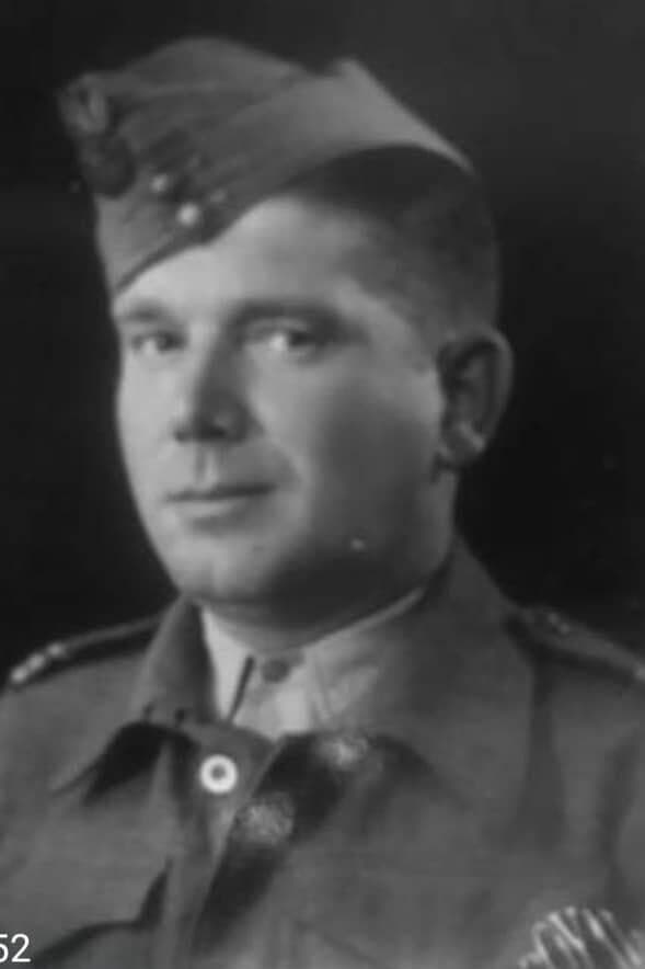 El sargento mayor Franciszek Zbikowski, soldado del ejército de Anders, había luchado contra los nazis en Italia y sobrevivió a la Segunda Guerra Mundial. (Ynet) El sargento mayor Franciszek Zbikowski, soldado del ejército de Anders, había luchado contra los nazis en Italia y sobrevivió a la Segunda Guerra Mundial.