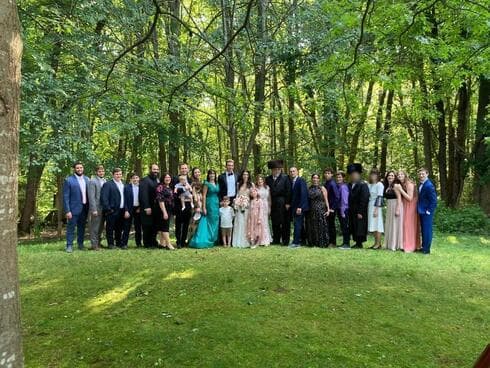Sara Friedman con su familia extendida