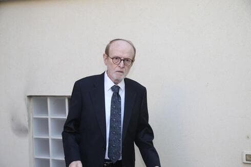 Dr. Yaakov Weinroth. 