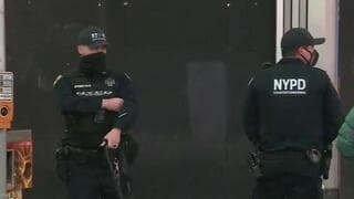 Aumento de la seguridad fuera de una sinagoga de la ciudad de Nueva York durante el llamado "día del odio", en febrero pasado. 