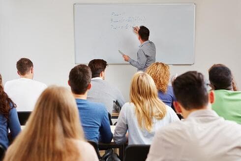 El gasto nacional en educación como porcentaje del PIB del país es uno de los más altos de la OCDE. (Shutterstock) El gasto nacional en educación como porcentaje del PIB del país es uno de los más altos de la OCDE.