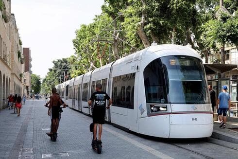 El metro ligero en Tel Aviv.