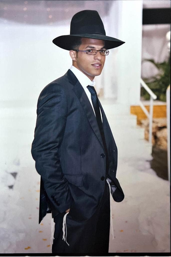 Abraham cuando era un joven ultraortodoxo.