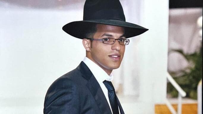 Abraham cuando era un joven ultraortodoxo.