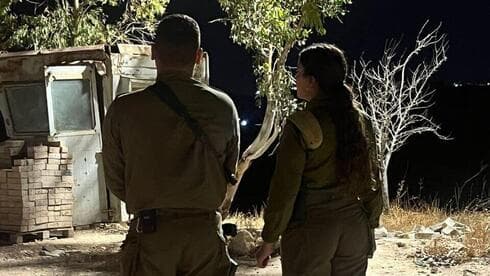 El cabo S. (izquierda) y la soldado que estaba con él durante el ataque. 