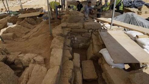 Excavaciones en Gaza. 