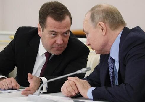 Putin y Medvedev.