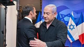 El primer ministro de Israel se reúne con el presidente de Francia.