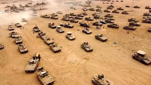 Tropas de las FDI avanzan con la incursión terrestre en Gaza.
