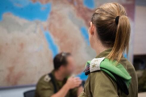 La Teniente Coronel H en Kirya en Tel Aviv 