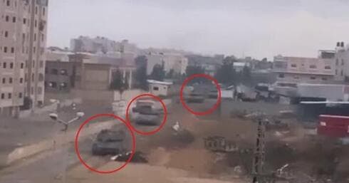 Tanques de las FDI en el exterior de un hospital indonesio en la Franja de Gaza. (WAFA) Tanques de las FDI en el exterior de un hospital indonesio en la Franja de Gaza.