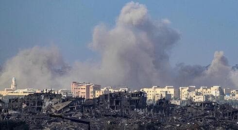 El humo se eleva sobre la Franja de Gaza tras los ataques selectivos de las FDI. (Portavoz de las FDI) El humo se eleva sobre la Franja de Gaza tras los ataques selectivos de las FDI.