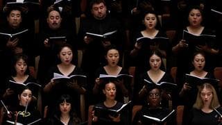 Producción de Emigre de la Orquesta Sinfónica de Shanghai