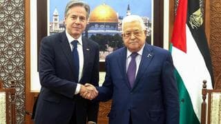 El presidente de la Autoridad Palestina, Mahmoud Abbas, se reúne con el secretario de Estado estadounidense, Antony Blinken, en Ramallah, Cisjordania.