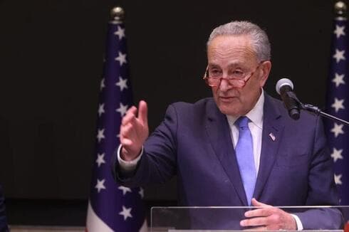 Schumer: "Hoy en día, demasiados estadounidenses están explotando los argumentos contra Israel y saltando hacia un antisemitismo virulento". (Foto: Moti Kimchi) Chuck Schumer