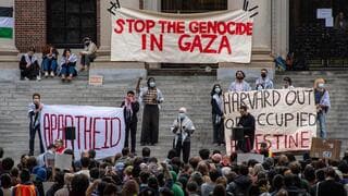 Yair Lapid: “Estimados presidentes de Harvard, MIT y Penn, el antisemitismo es antisemitismo incluso cuando viene con un mejor vocabulario”.