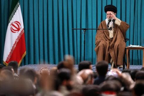 El “eje de resistencia” de los mulás dependía de que Israel respetara las reglas de la guerra de desgaste librada contra él.
(EPA/IRANIAN SUPREME LEADER'S OFFICE / HANDOUT) el “eje de resistencia” de los mulás dependía de que Israel respetara las reglas no escritas de la prolongada guerra de desgaste librada contra él