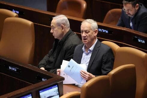 Clima tenso en el gabinete entre Netanyahu y Gantz. 