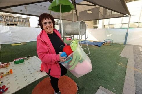 Desde los ataques de Hamás del 7 de octubre, Roxana ha estado viviendo en la ciudad sureña de Kiryat Gat. (Gadi Kablo) Roxana Salimson