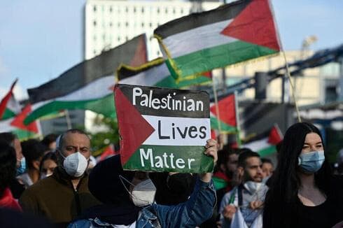 hubo un promedio de más de 8 incidentes antisemitas por día de octubre a noviembre de pasado año (AFP) Manifestación pro-palestina en Berlín, Alemania