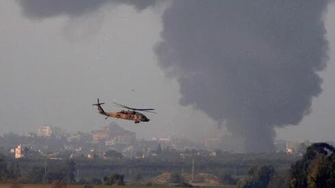 Un helicóptero de combate Black Hawk de las FDI.