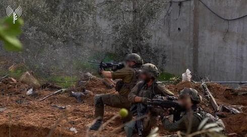 Fuerzas de las FDI eliminan terroristas en el barrio de Zeytoun, Gaza. 
