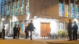 La policía vigila una sinagoga de Zúrich.