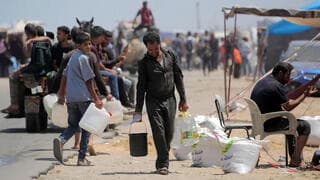 Palestinos huyen de Rafah. 