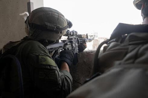 Soldados de las FDI operando en Rafah. 