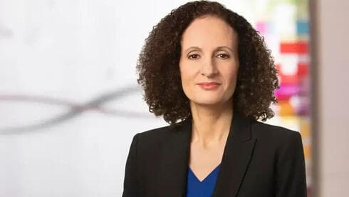 La israelí-estadounidense Anat Ashkenazi, nombrada nueva directora financiera de Alphabet, la empresa matriz de Google. 