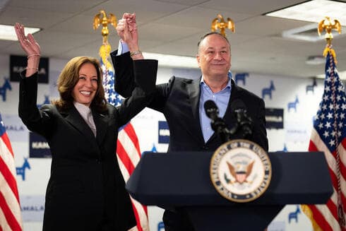 La vicepresidenta de Estados Unidos, Kamala Harris, y su marido, Doug Emhoff. (Reuters) La vicepresidenta de Estados Unidos, Kamala Harris, y su marido, Doug Emhoff.