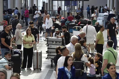 La otra cara. Las aglomeraciones en el Aeropuerto de Beirut. 