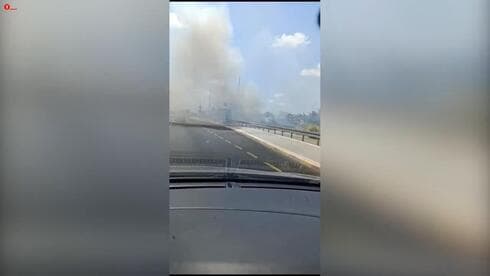 Humo tras la explosión de un dron lanzado por Hezbolá. 