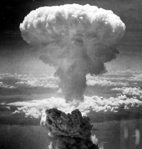 Explosión de la bomba atómica en agosto de 1945. 