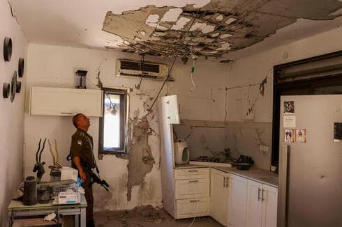 Daños en una casa en Kiryat Shmona. 