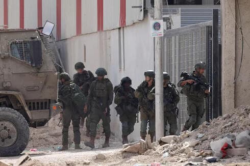 Soldados israelíes en Nur al-Shams. 